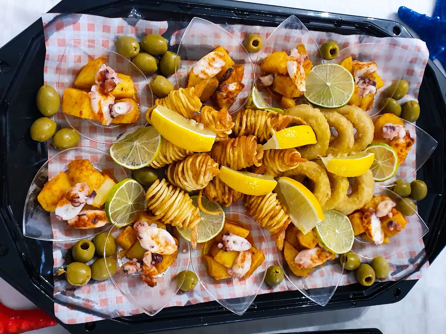 FOTO: Altfel de platouri pentru Crăciun și Revelion 16.12.2022