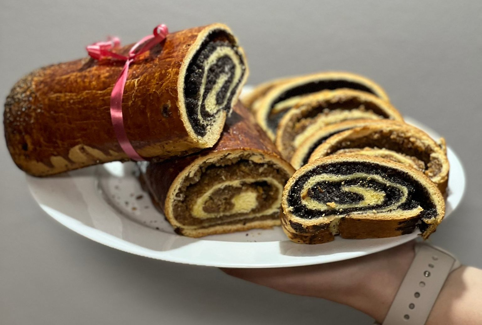 FOTO: Brutăria-patiseria Adoni 19.12.2022