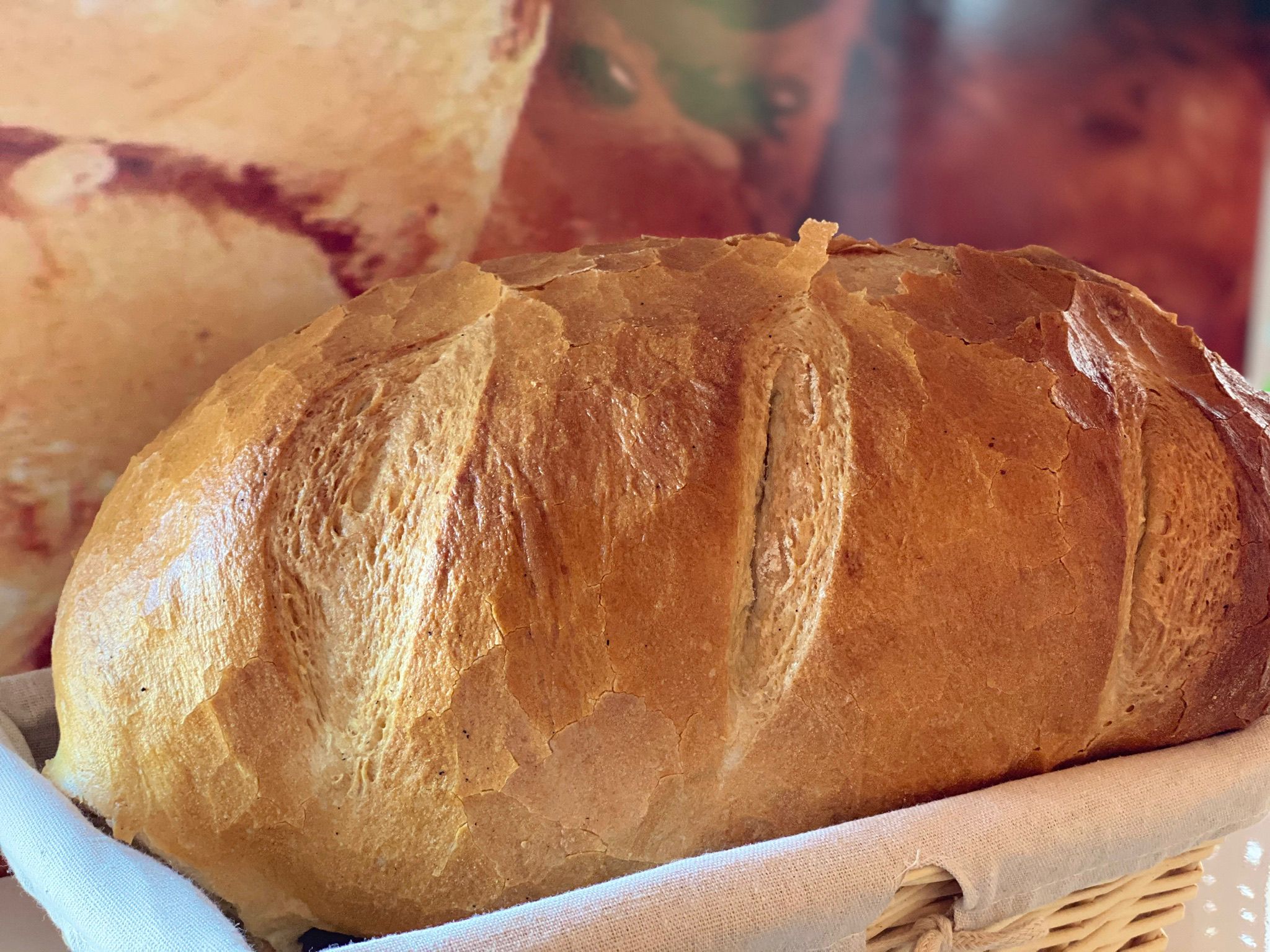 FOTO: Tradițiile de fabricare a pâinii sunt încă păstrate la Brutăria Adoni, și după 25 de ani!, 18.01.2023