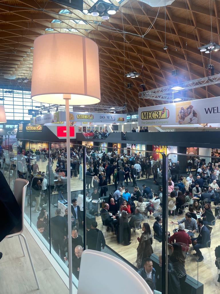 def93414-64b1-42c9-ad02-5d7d55d11976