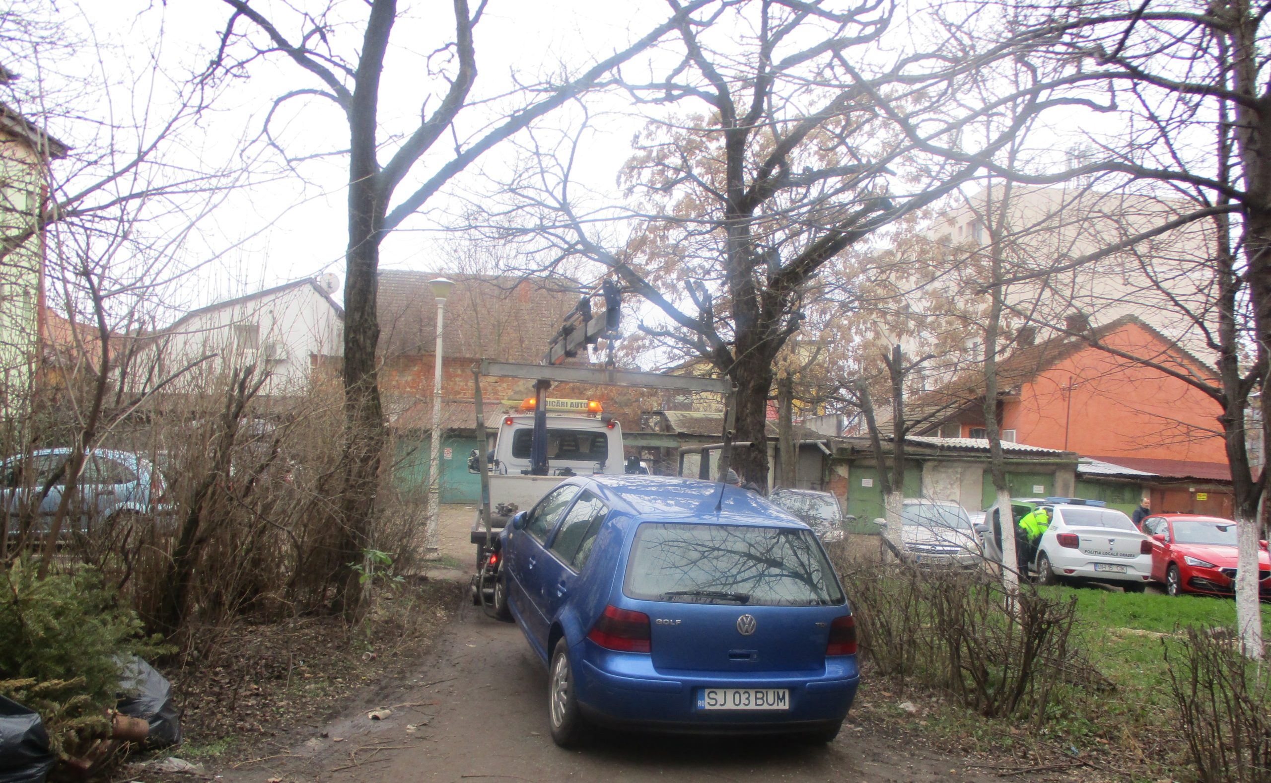 FOTO: Mașină considerată abandonată, 02.02.2023