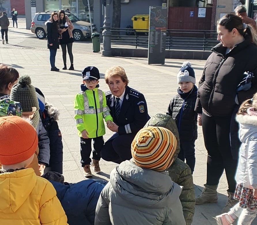 e3398499-acfa-4e05-9b08-e7ae421b322d