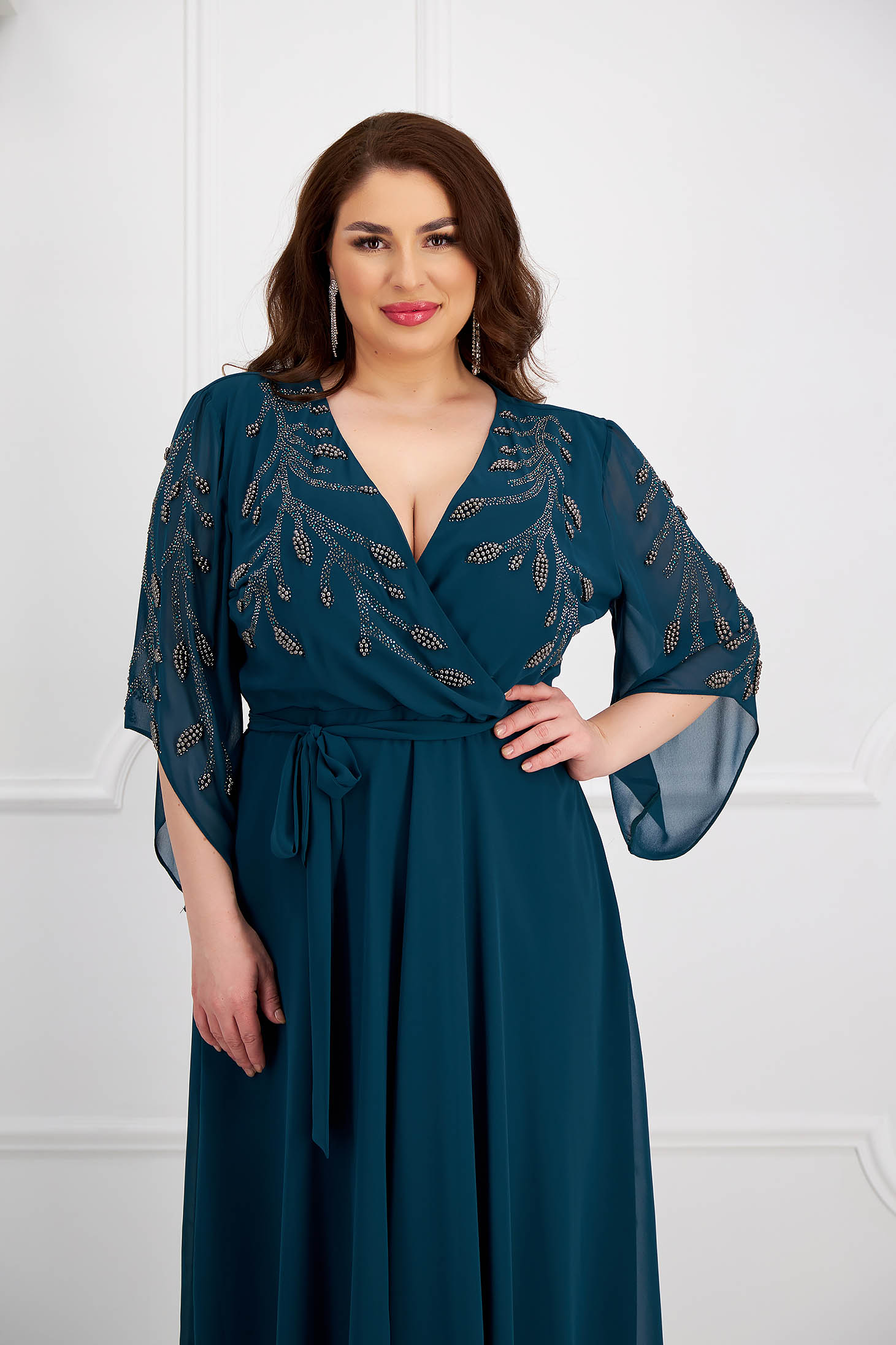 S056740-4_front close_RAW_1