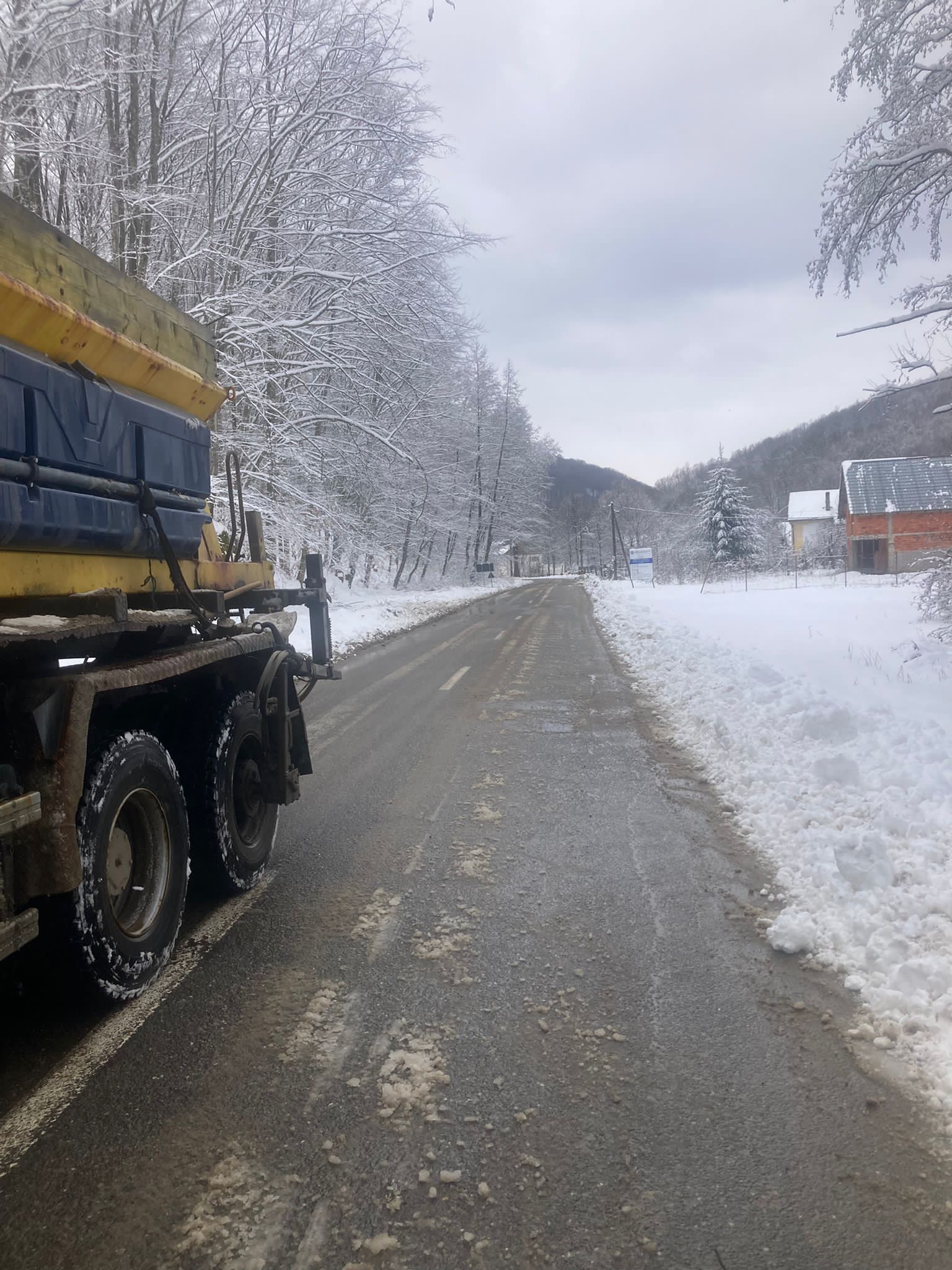 FOTO: Drum înzăpezit în Bihor, 16.03.2023