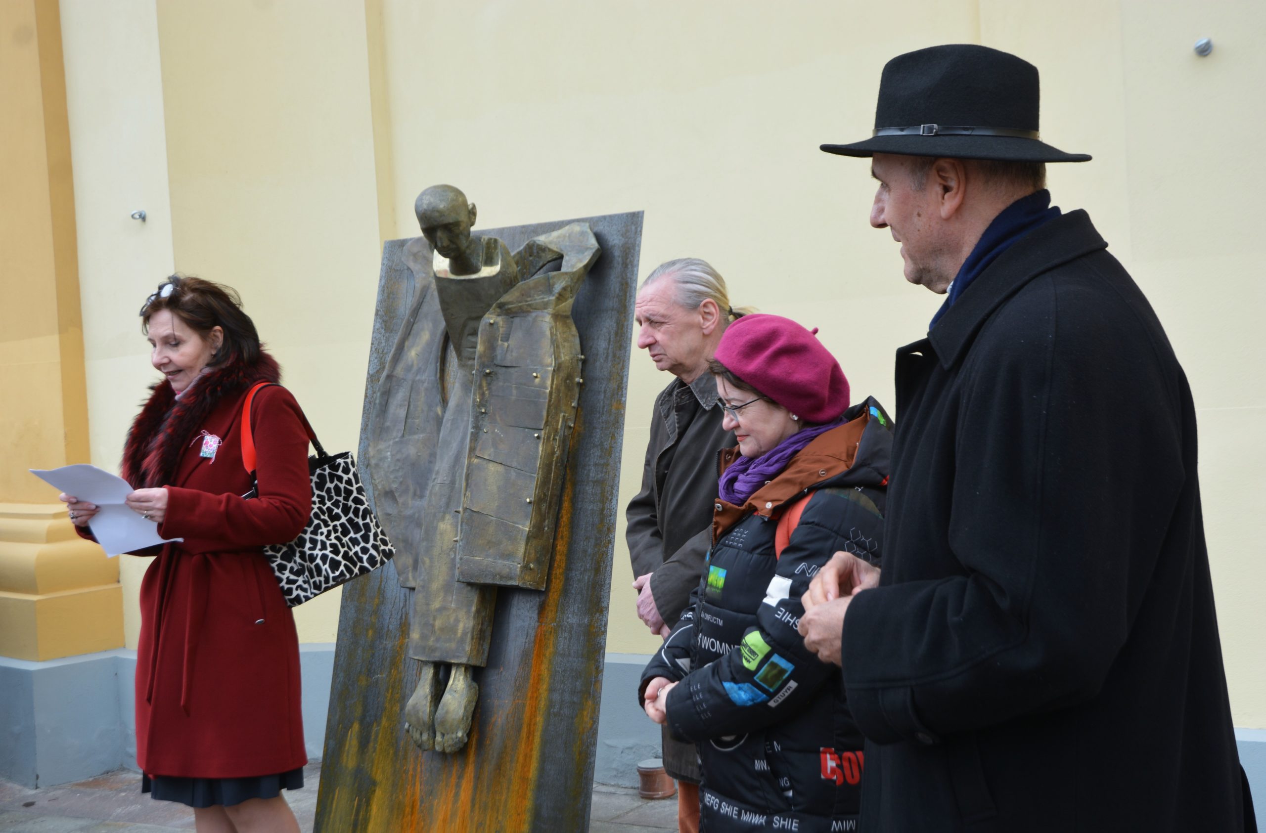 FOTO: Singurul sculptor român care a câștigat un premiu în Osaka, a expus în Oradea, 18.03.2023