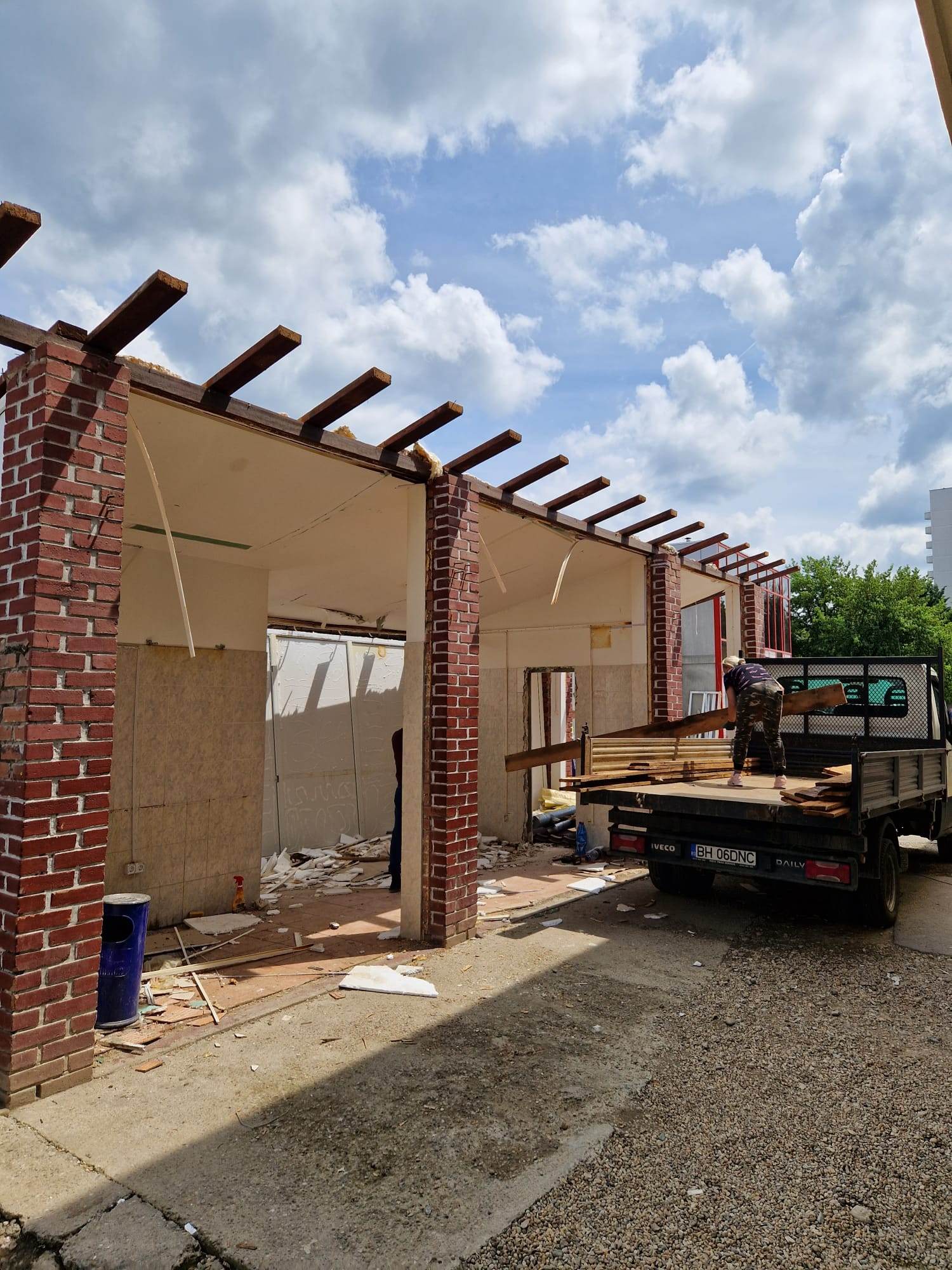 348368405_275412694967854_2757406581043884501_n