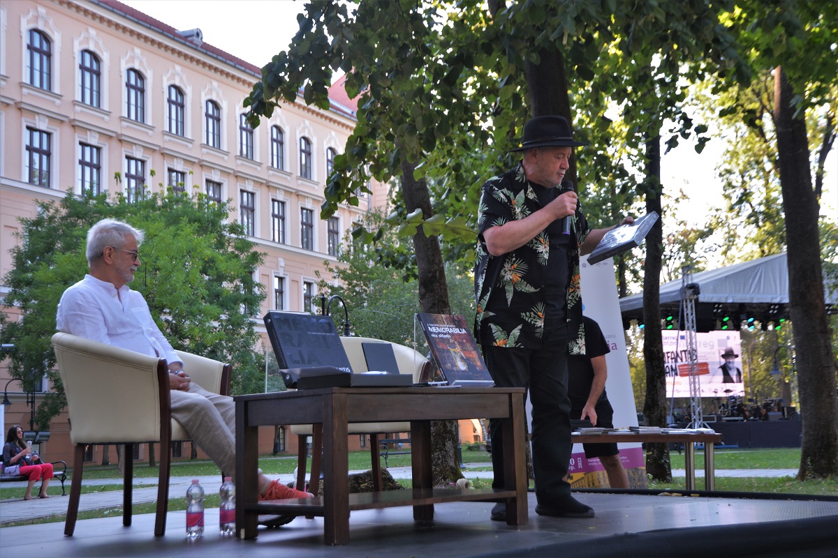 alifantis album (17)