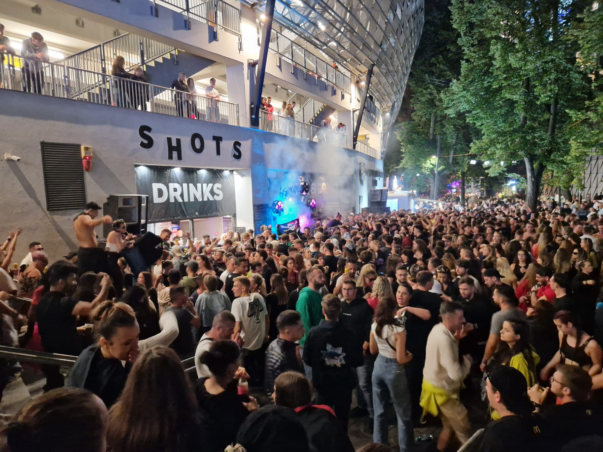 42e9a693-c0c5-44e3-889d-f2cabb377596