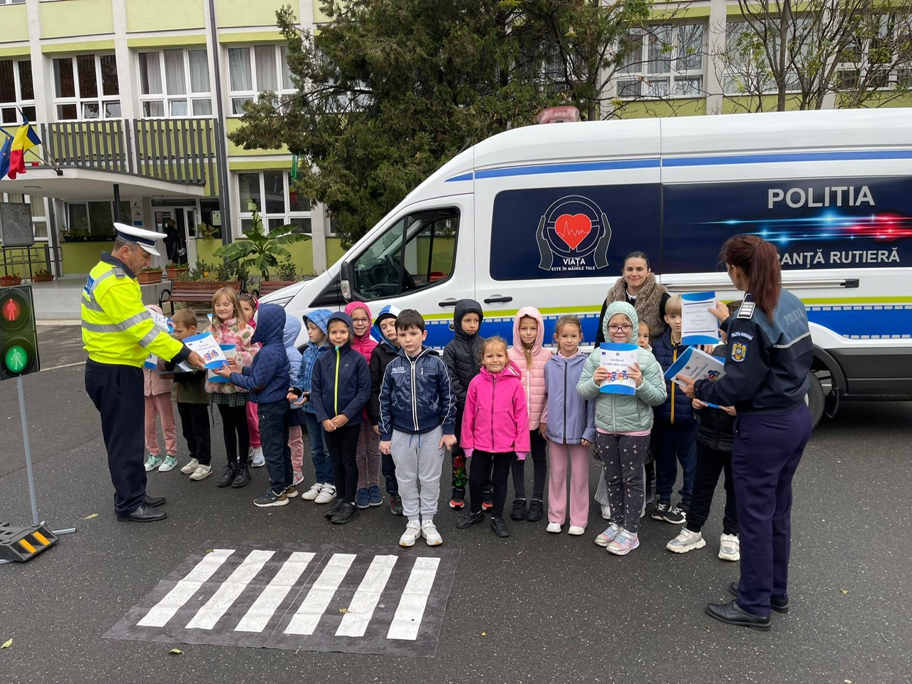 3845a9fe-f78f-44e5-b4a7-482c4bd1fcb3