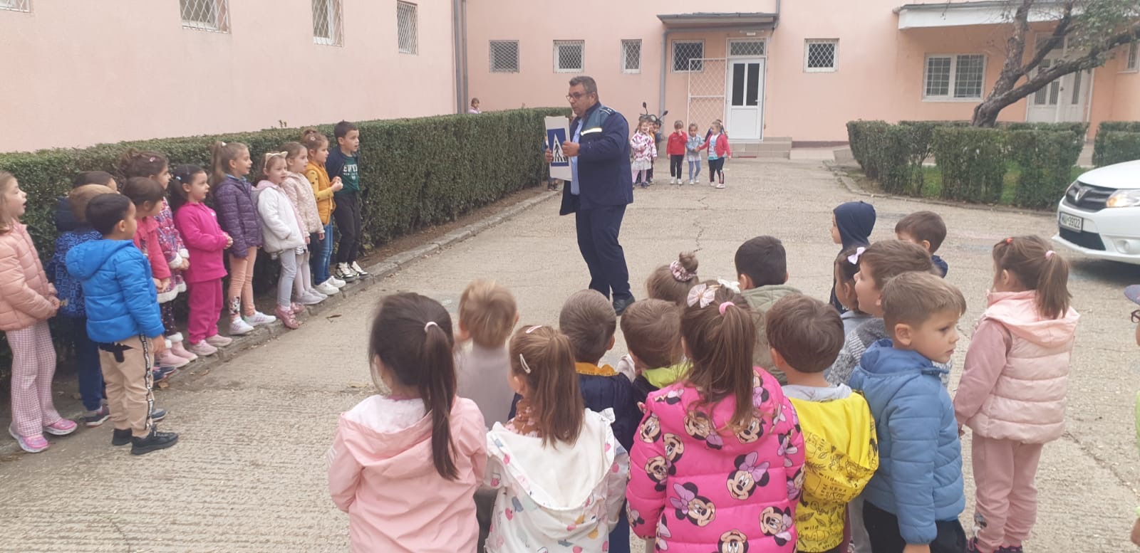 4e2ef0a9-aafa-4d30-836d-3102a0e68e5b