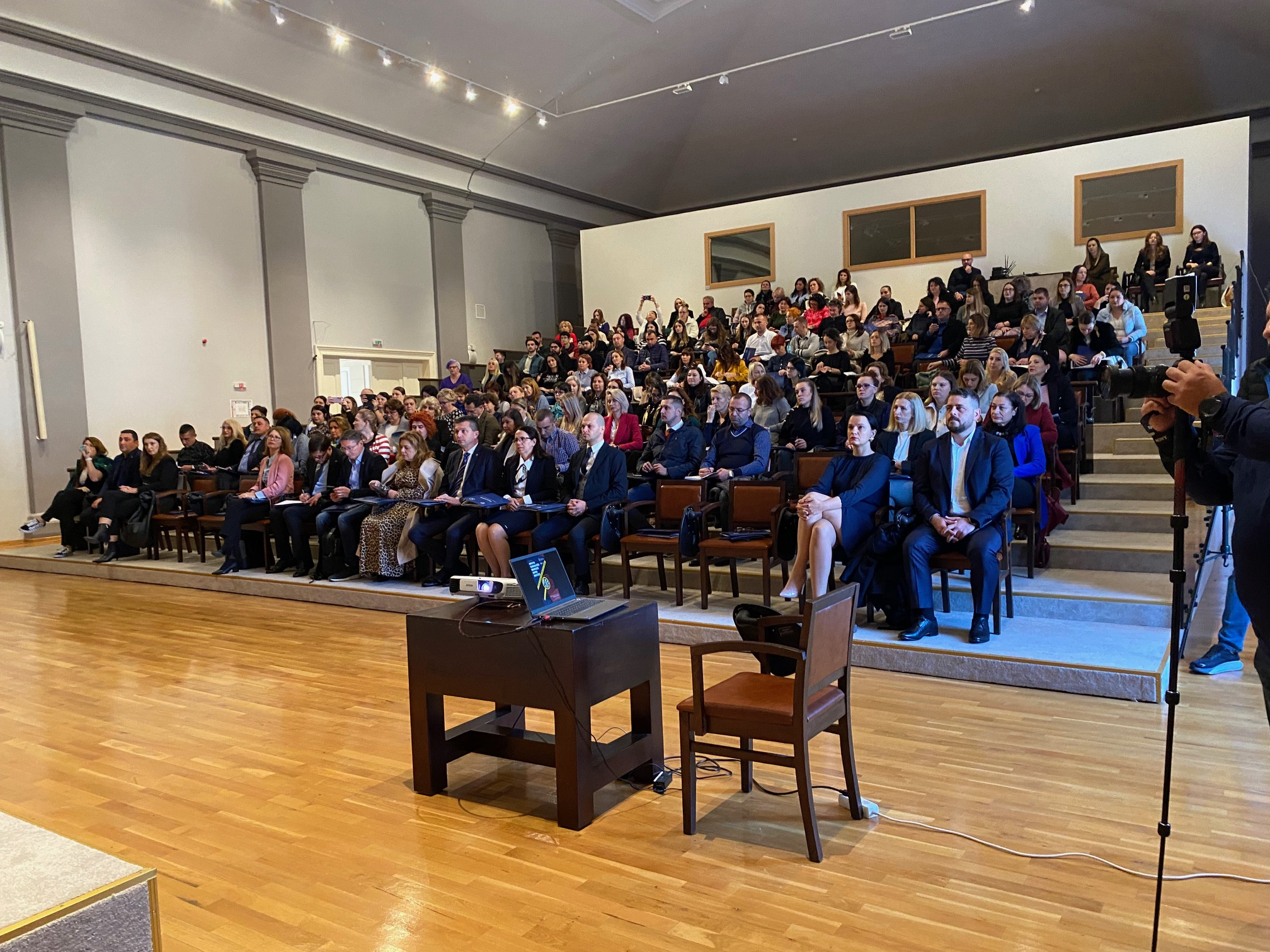 FOTO: Sute de persoane au participat la Conferința „Impactul Criminalității Organizate Asupra Societății”, 10.11.2023