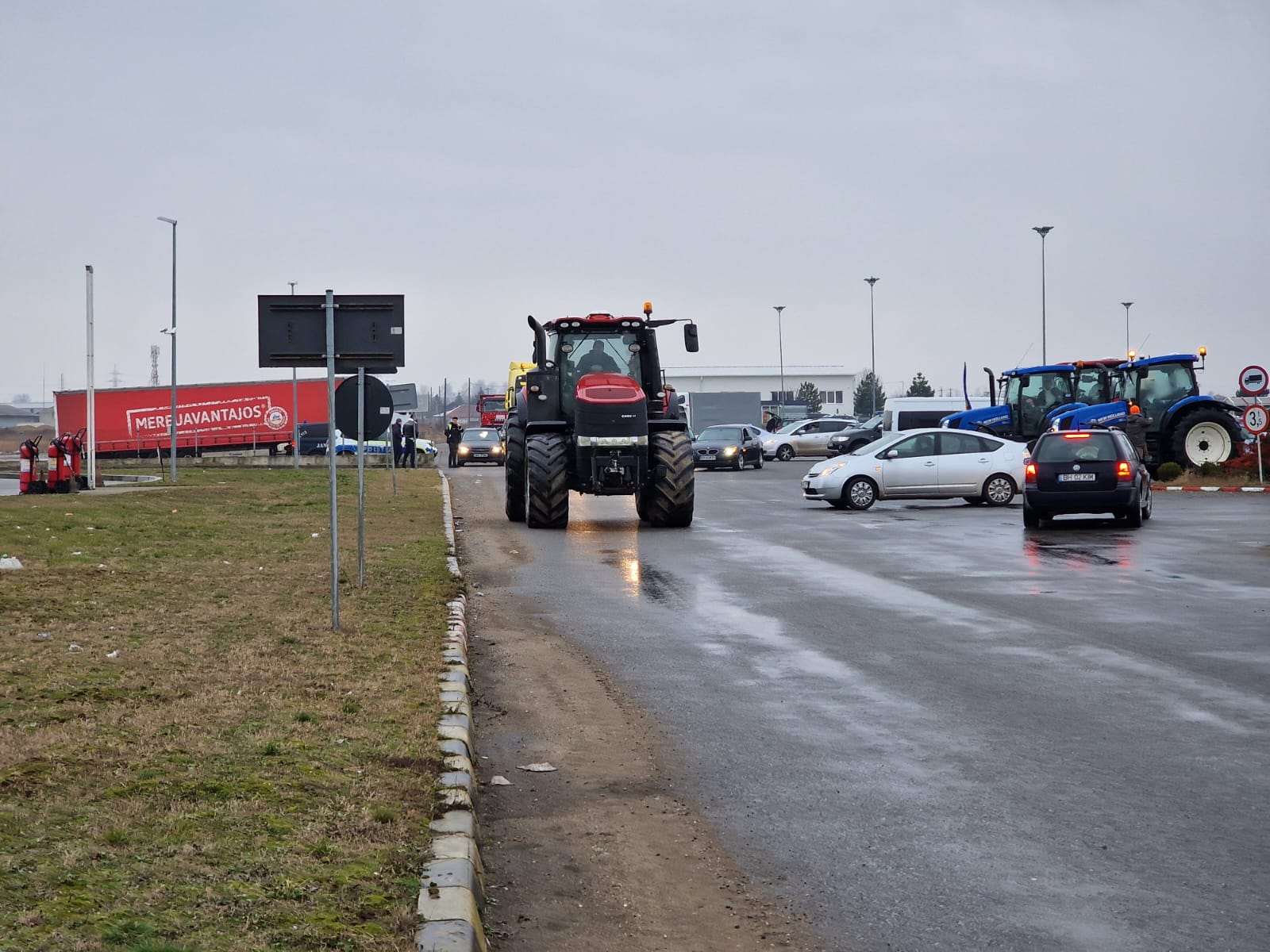 WhatsApp Image 2024-01-15 at 10.56.35 (2)