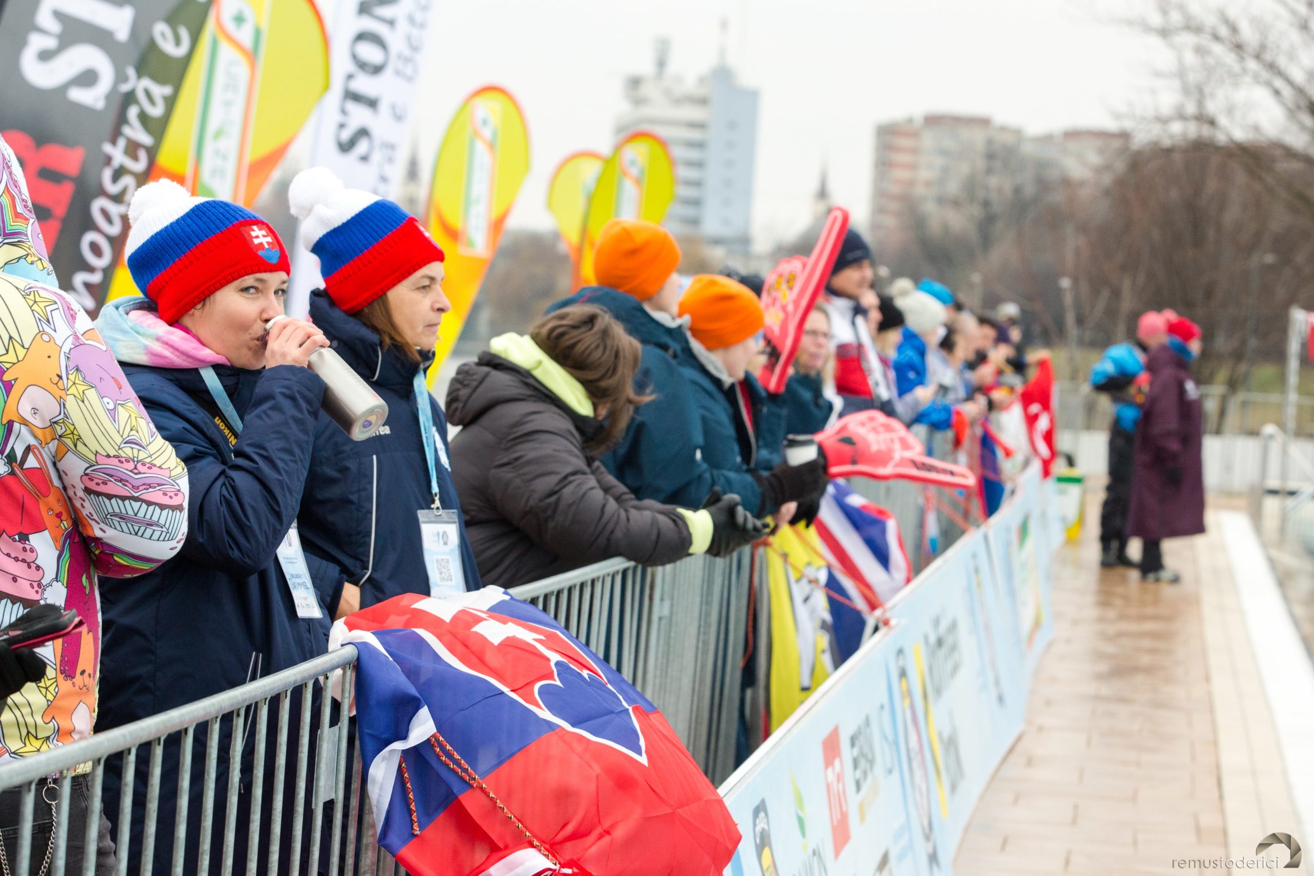 CE inot ape inghetate oradea IISA (41)