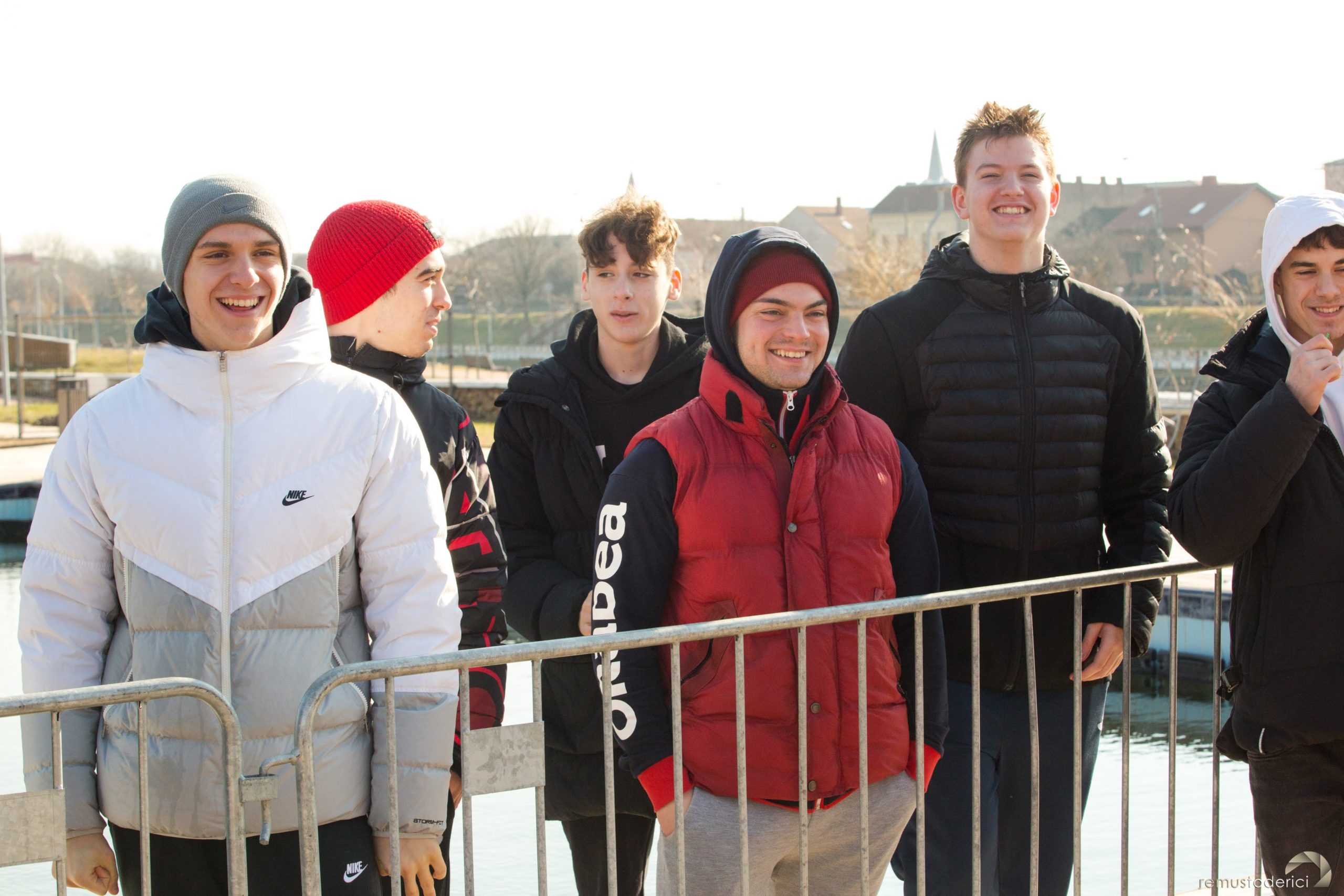 CE inot ape inghetate oradea IISA (229)