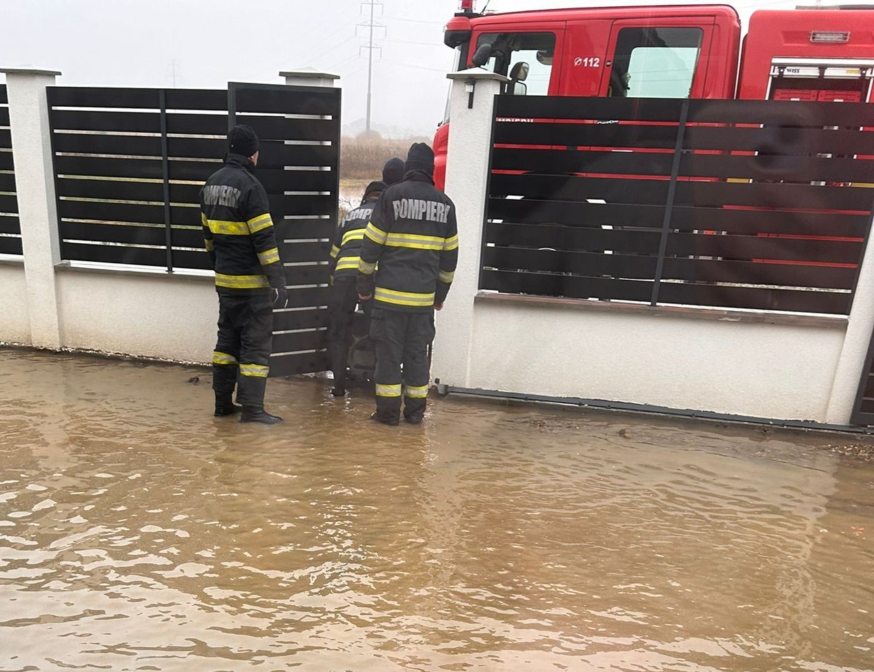 Cartierul Viena din Oradea, într-o zi ploioasă