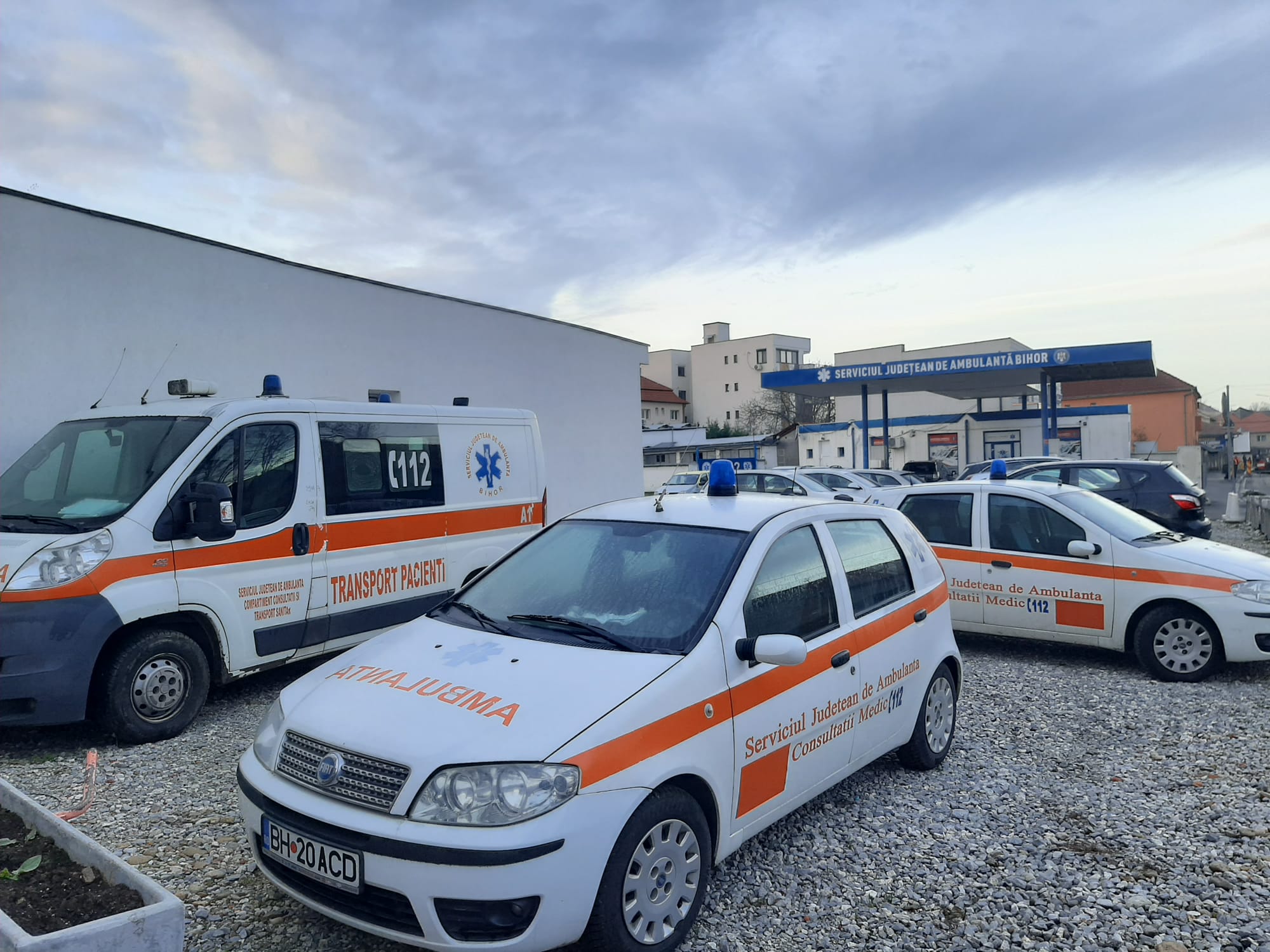 ambulanta vechi oradea masini salvare (1)