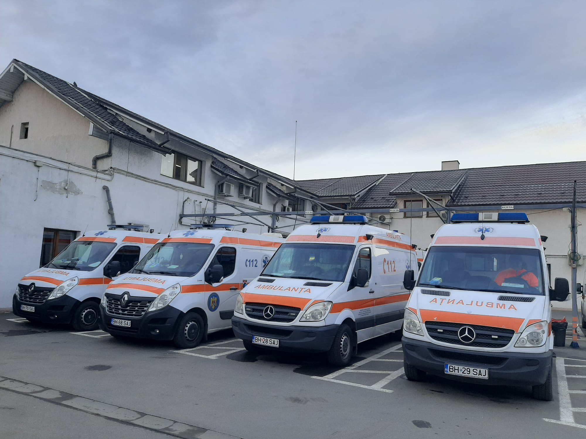 ambulanta vechi oradea masini salvare (3)