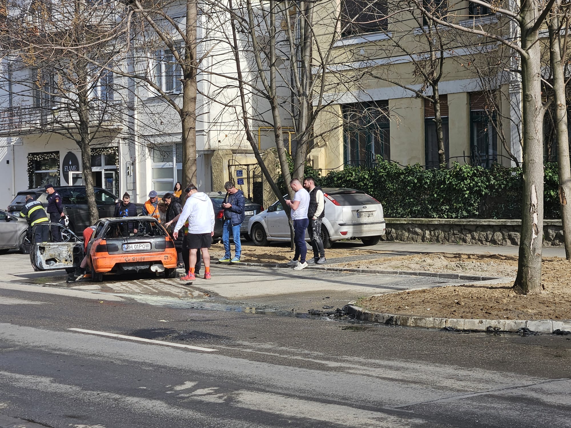 incendiu masina armatei romane (6)