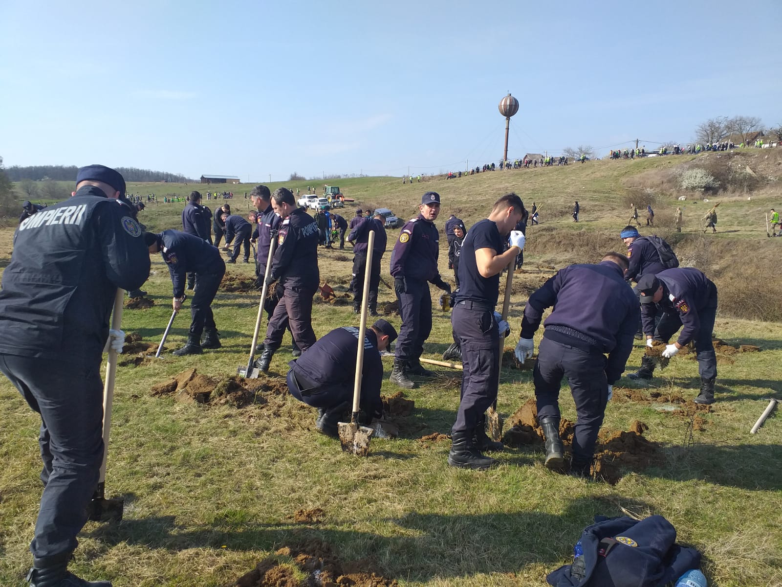 87b5eb44-44ef-44d7-8146-5124bc0ad7dc