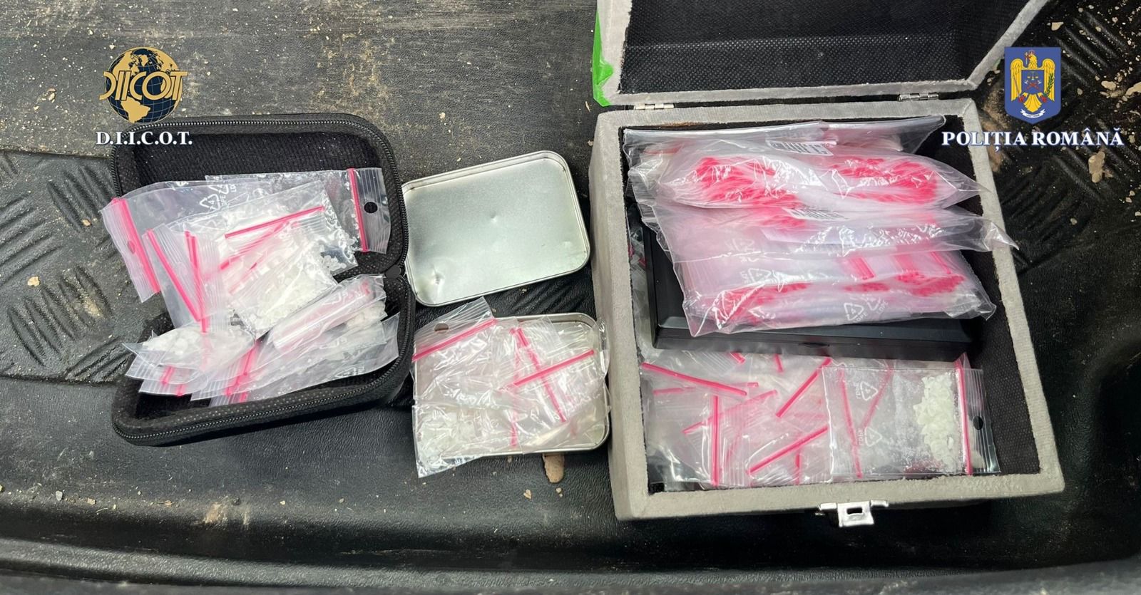 FOTO: Percheziții la traficanții de droguri din Bihor 03.04.2024