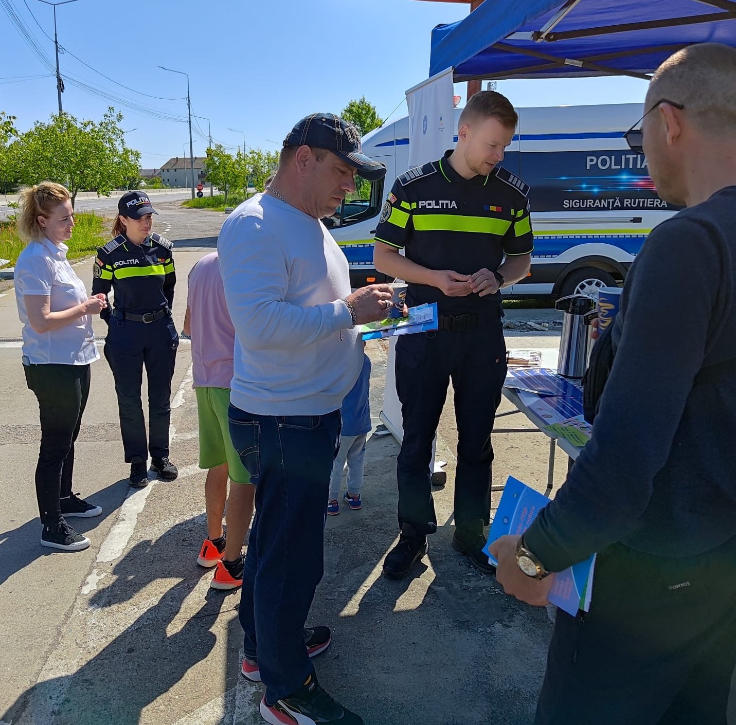 166494f8-da28-48db-b67f-39df27480742