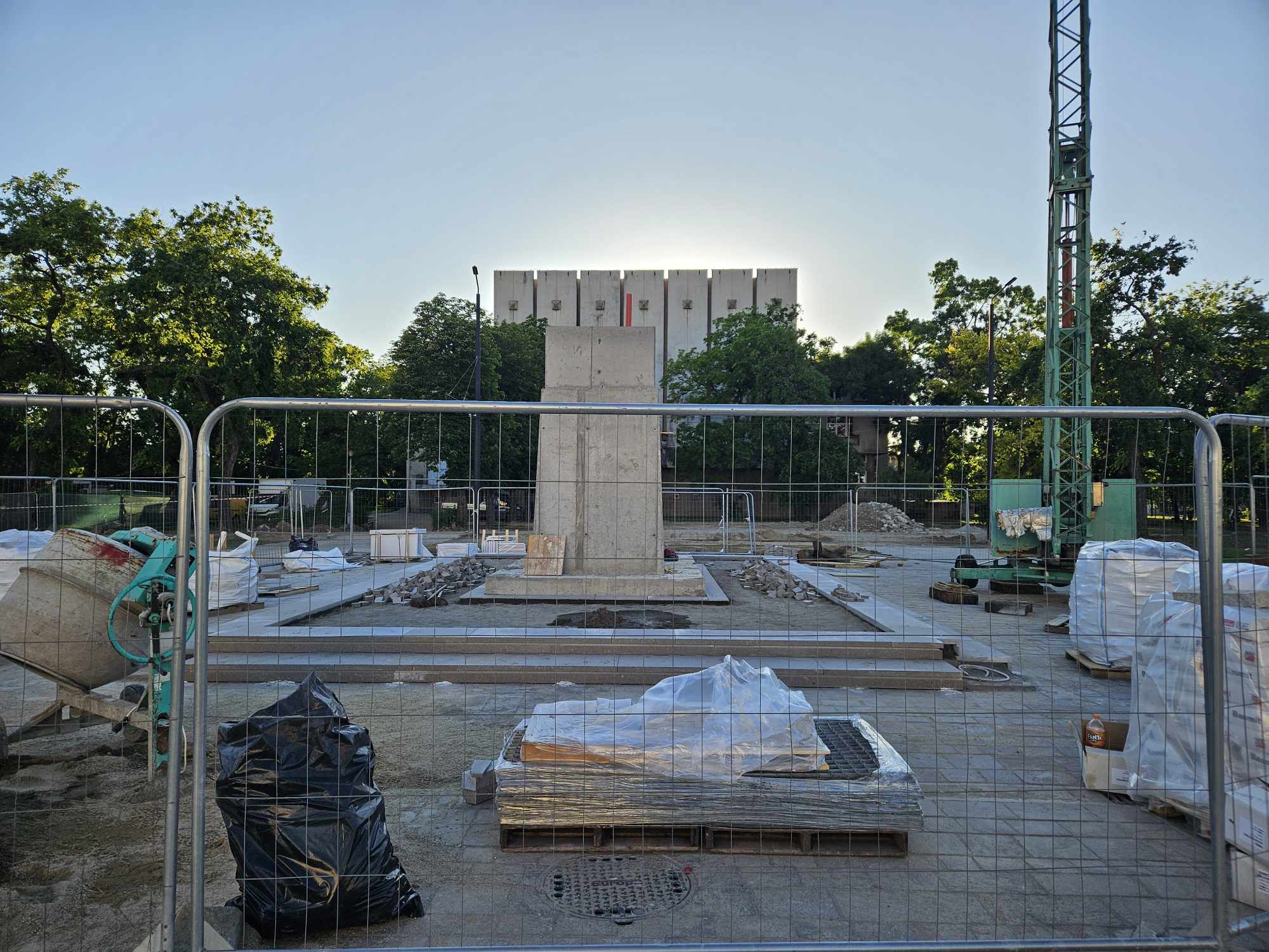 FOTO: Soclul statuii lui Mihai Viteazul 10.05.2024