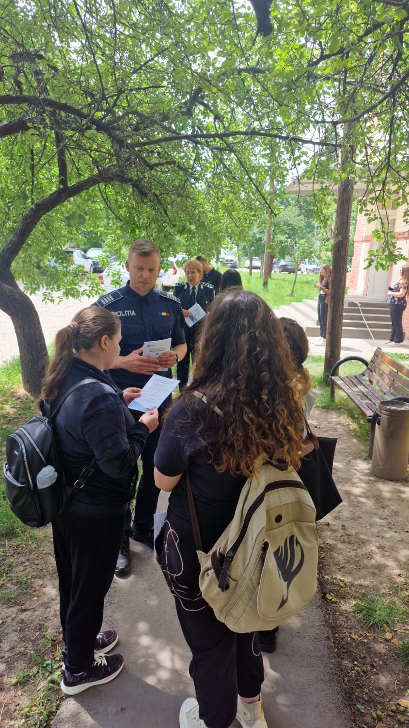 12f06f94-3999-4917-b4dc-027cd05881c9