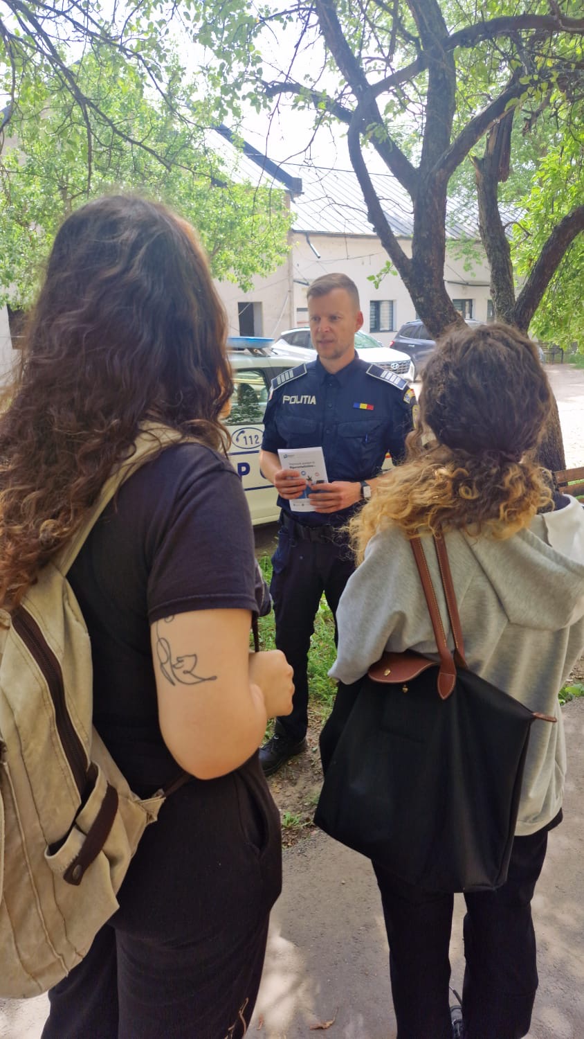 a6a5369e-2aa8-4b60-8353-e1da72b1f306