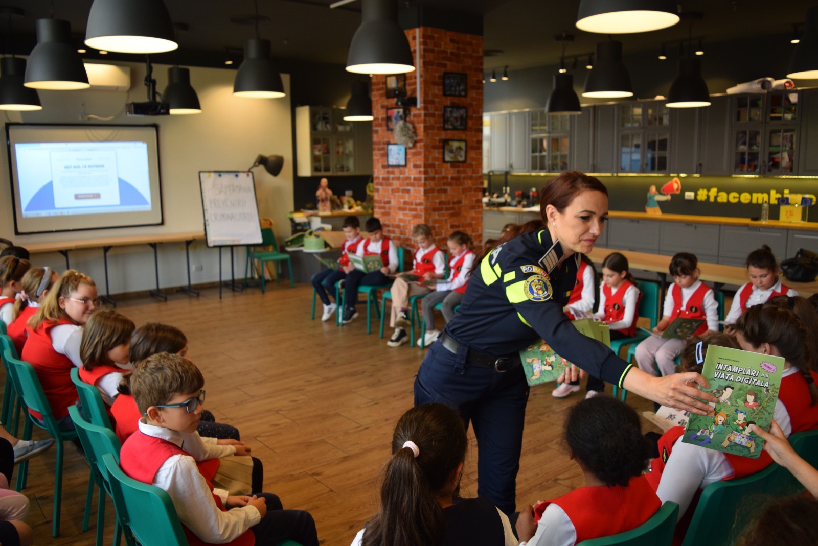 c07a887a-5bd4-48bc-9d86-a9d08da223b8