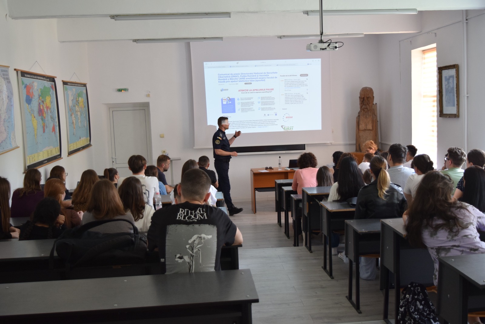 e8d6e65f-ed15-4d80-b66d-d4a9a4402fc7