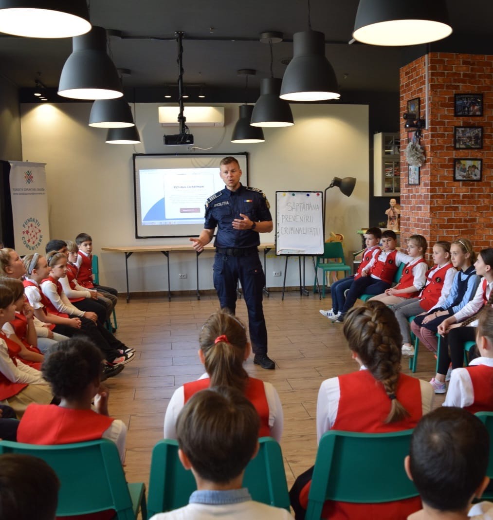 f4da2d61-e25e-49d7-a7c5-fbc8927588a1