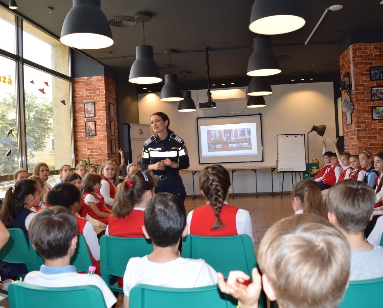 f5a87f73-b884-4ae1-8842-df6059341e86