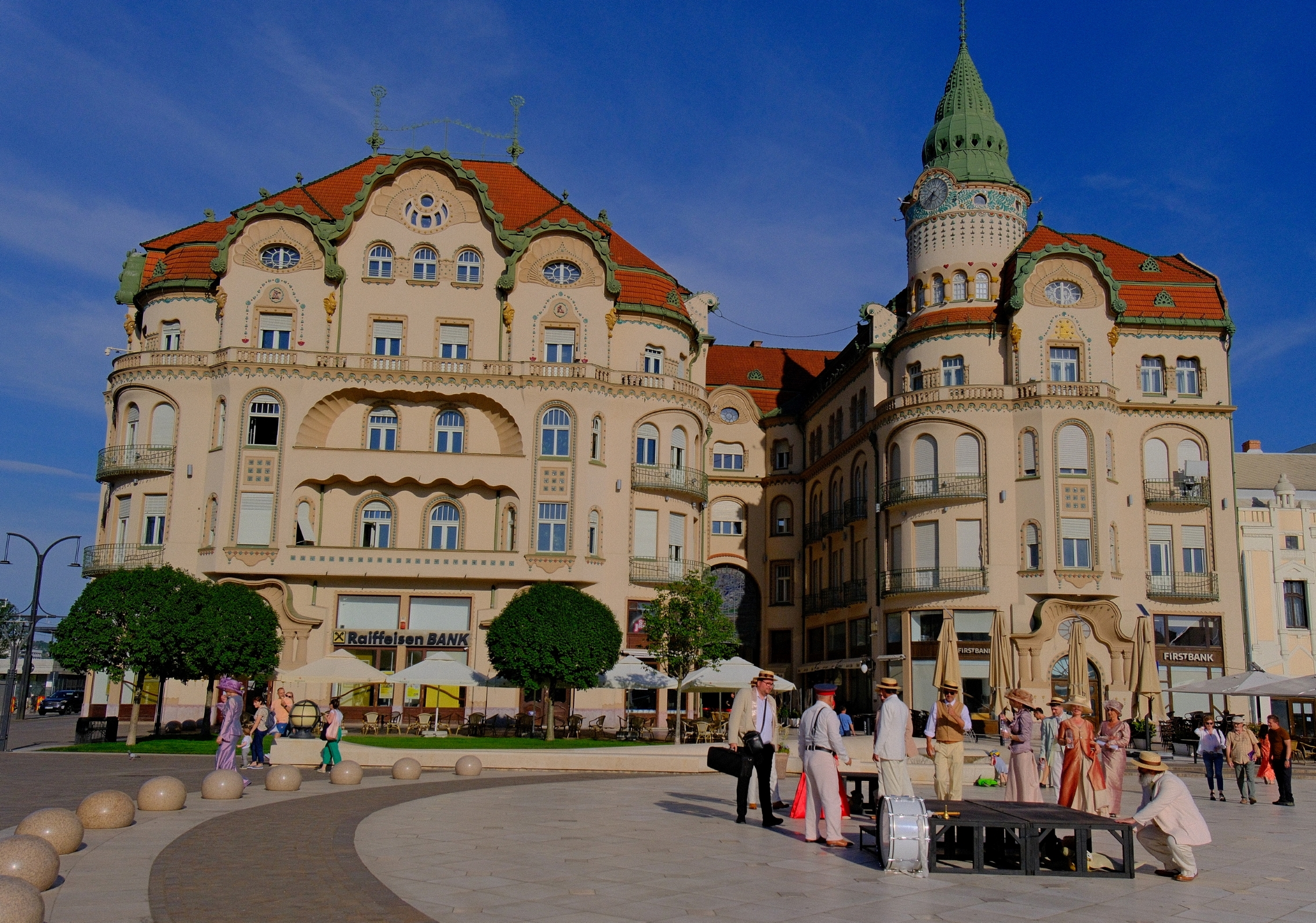 Premieră teatru Eu pentru cine votez (1)