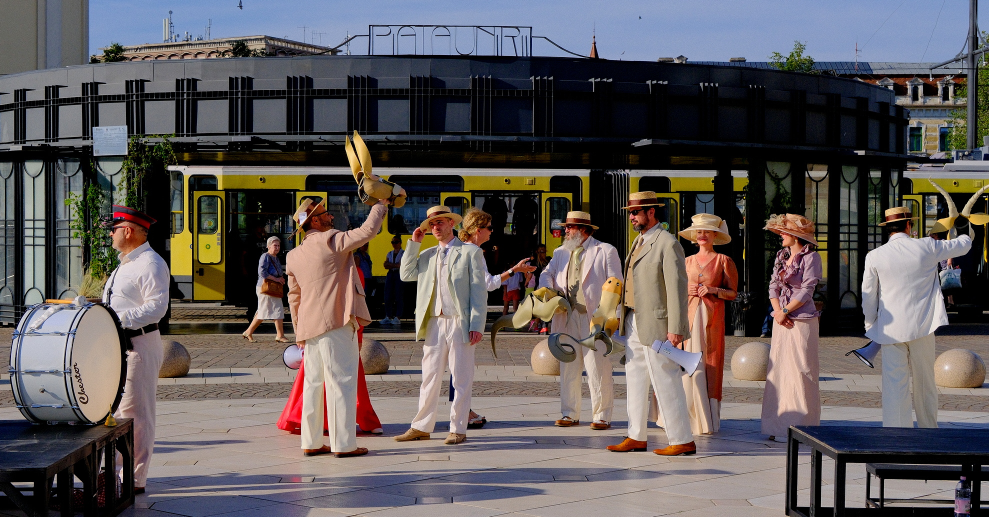 Premieră teatru Eu pentru cine votez (13)