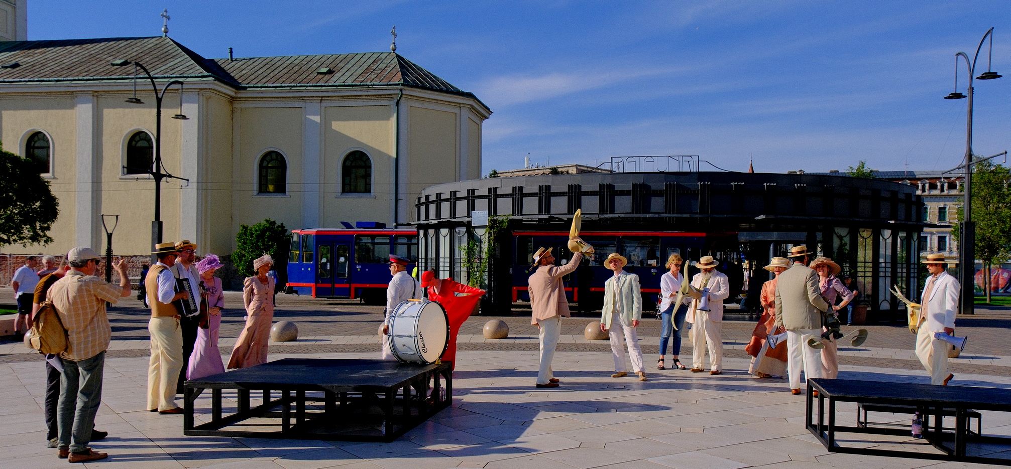 Premieră teatru Eu pentru cine votez (17)