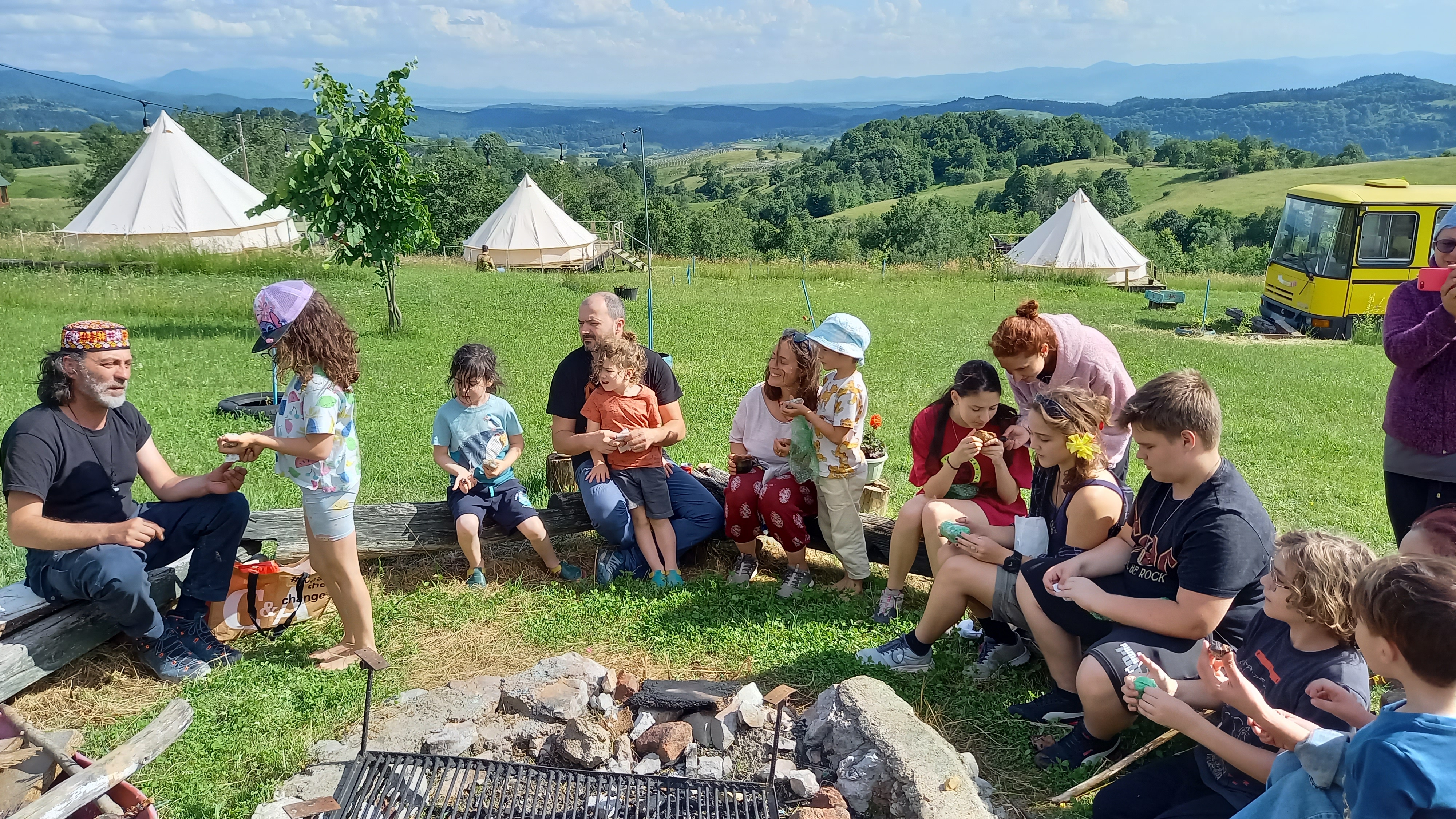 vânatoare de minerale si roci la Roşia (42)
