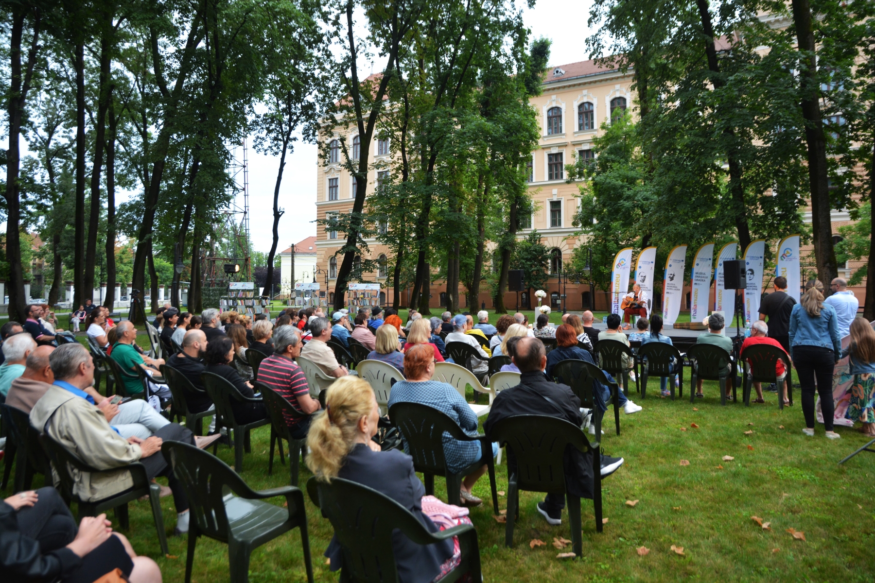 Mircea Vintilă la Tipografia de Idei, Parcul Muzeului Ţării Crişurilor (23)
