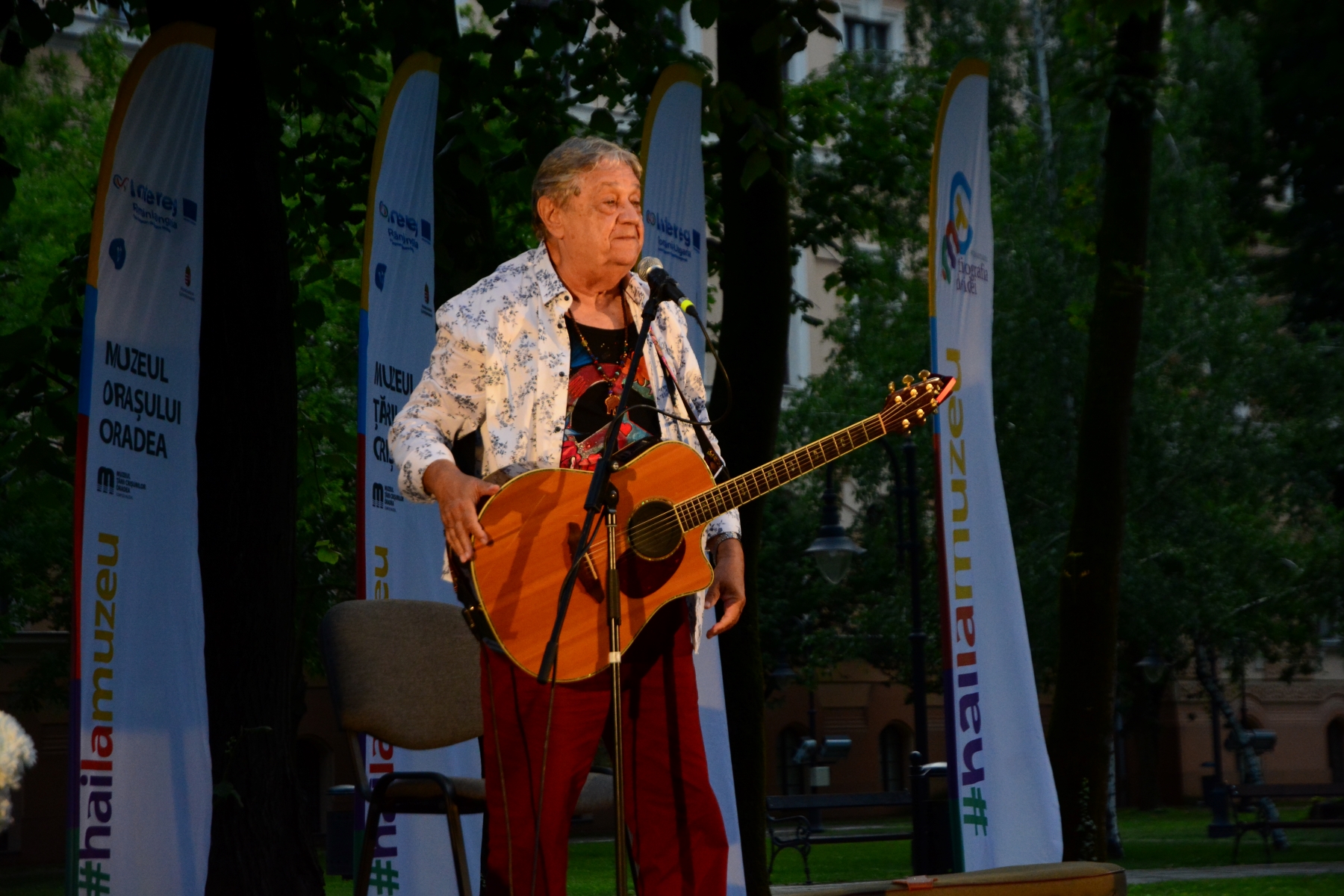 Mircea Vintilă la Tipografia de Idei, Parcul Muzeului Ţării Crişurilor (43)