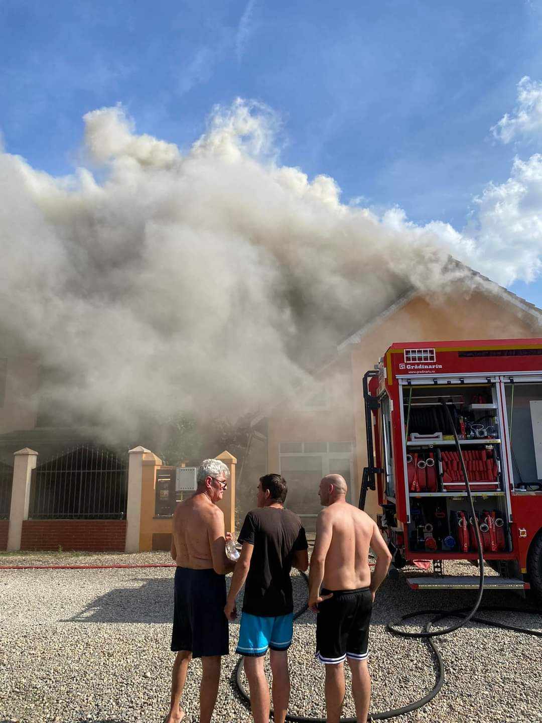 9cf0e1fe-feae-46b4-808f-b5b01f4cc177