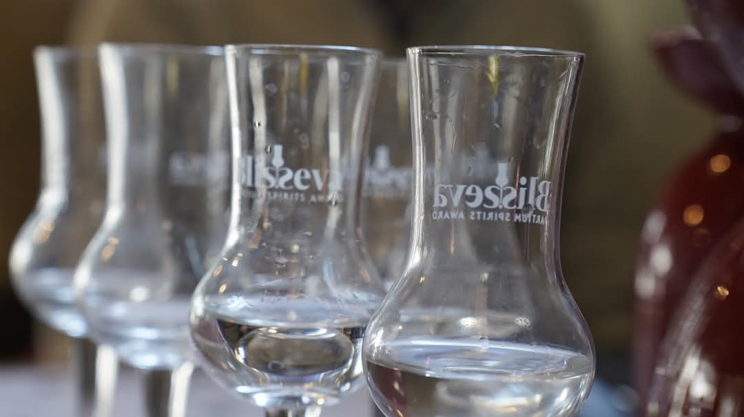 foto: Zekulhyda, pălincă premium din Bihor, 22 medalii și două premii champion la cel mai mare concurs de pălincă din Europa de Est!, 15.03.2025