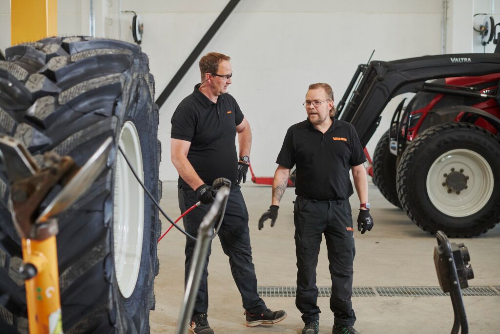 Vianor_Heavy_tires_2