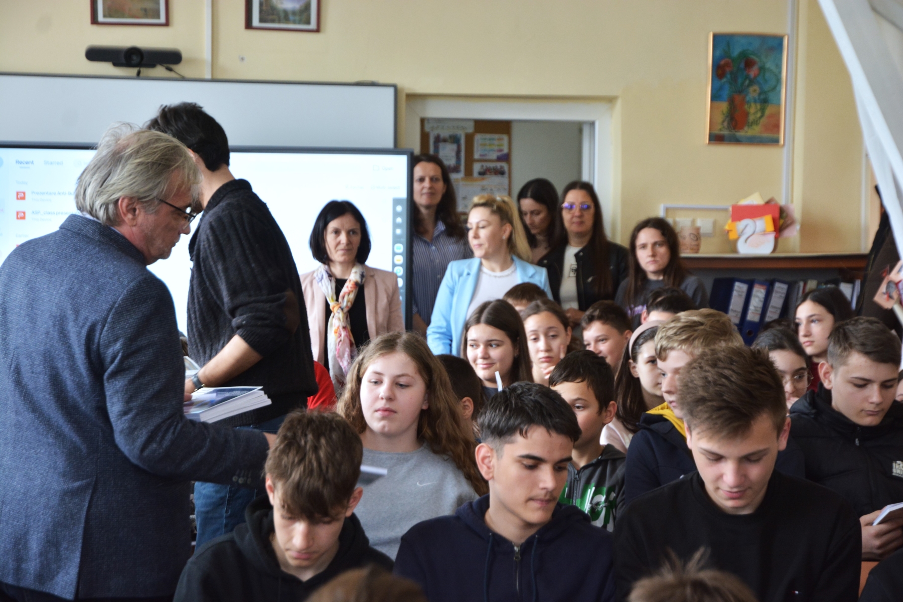 redactorii Familia la Vadu Crişului (19)