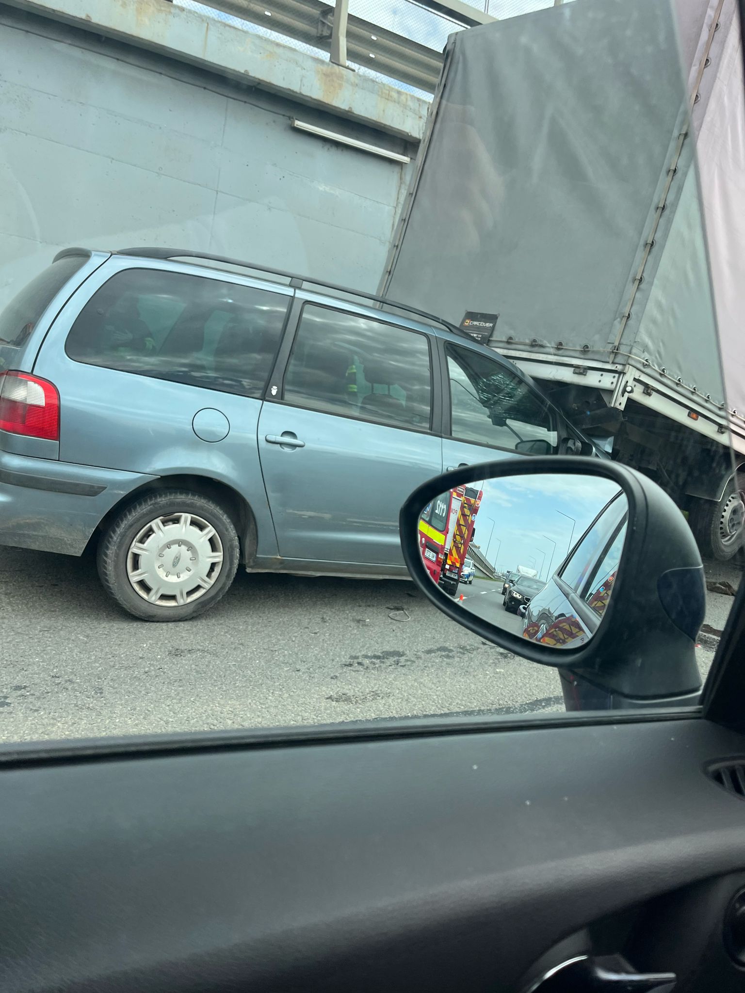 Carambol pe Centura Oradea 17.04.2025 FOTO: INFO TRAFIC BIHOR