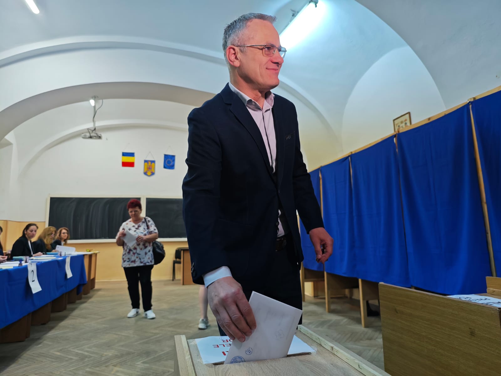 WhatsApp Image 2025-05-04 at 09.12.00 (1)