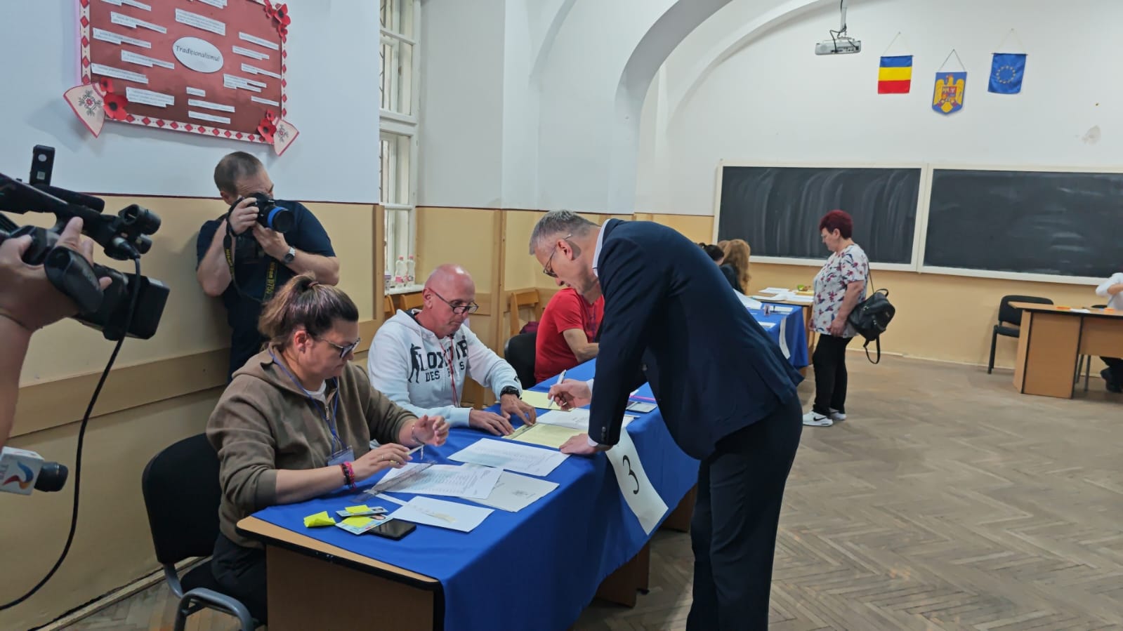 WhatsApp Image 2025-05-04 at 09.12.03