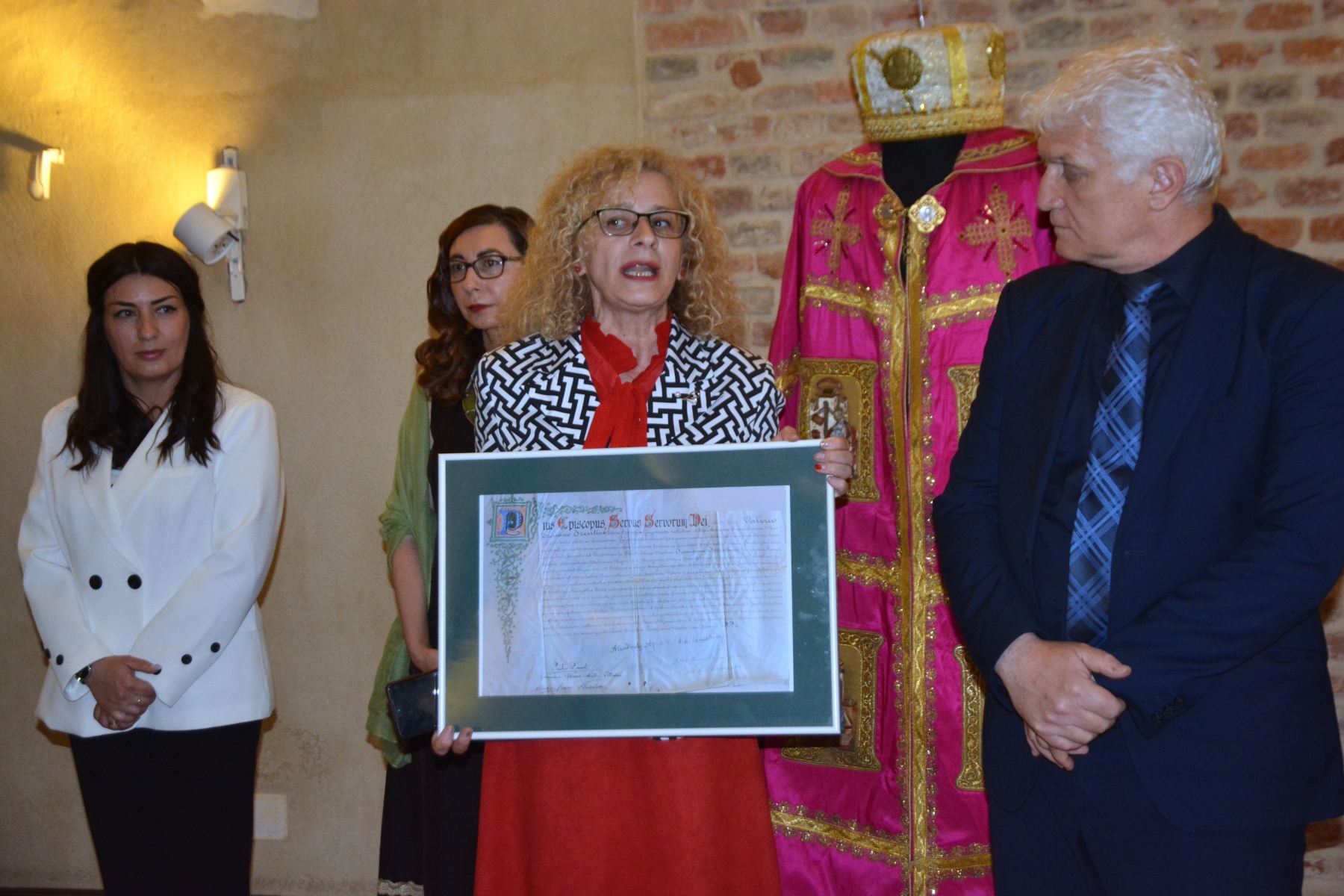 Fericitii episcopi martiri greco-catolici romani (37)