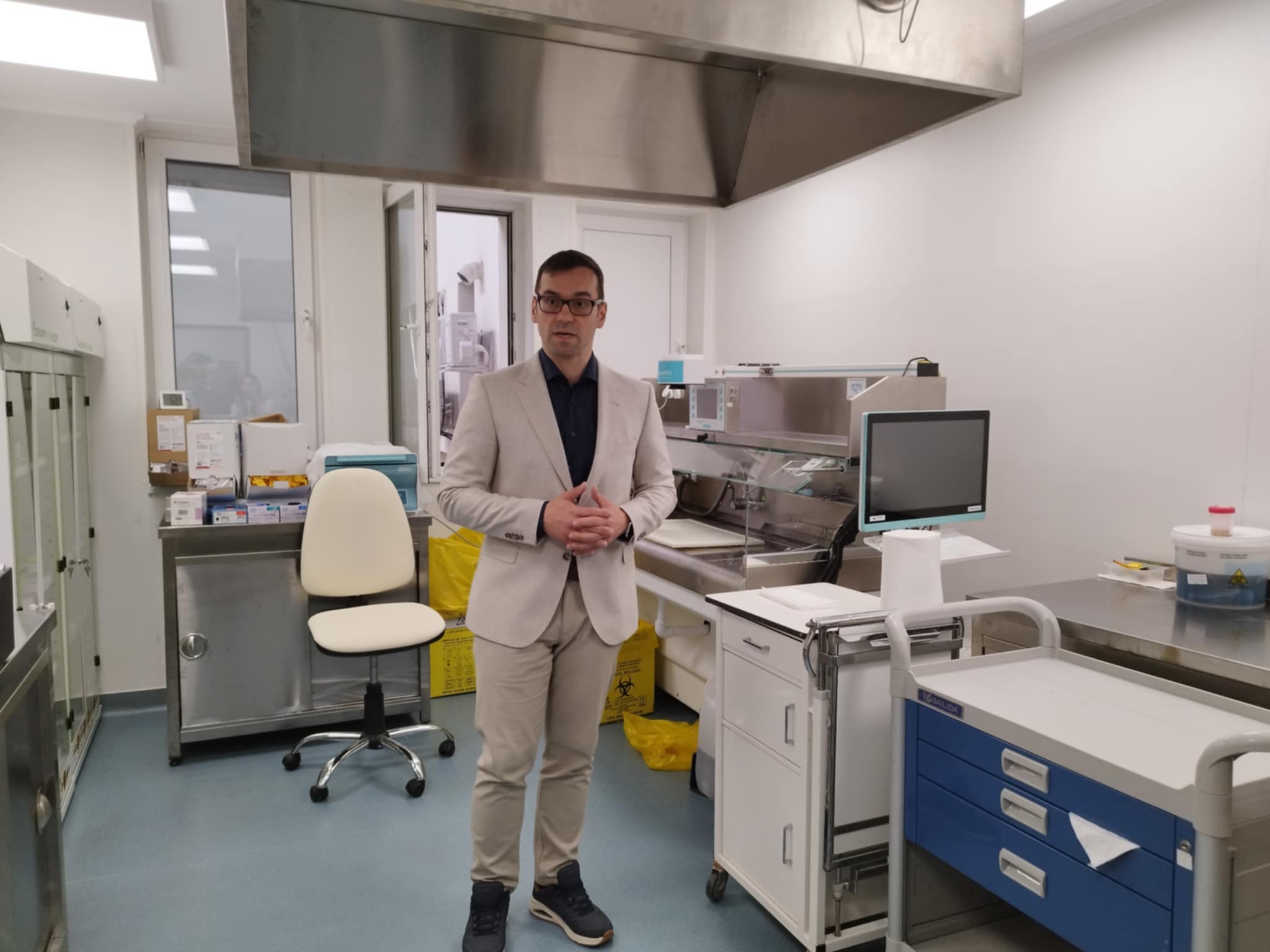 b61223e6-646b-477f-8a17-85e68fa5365d