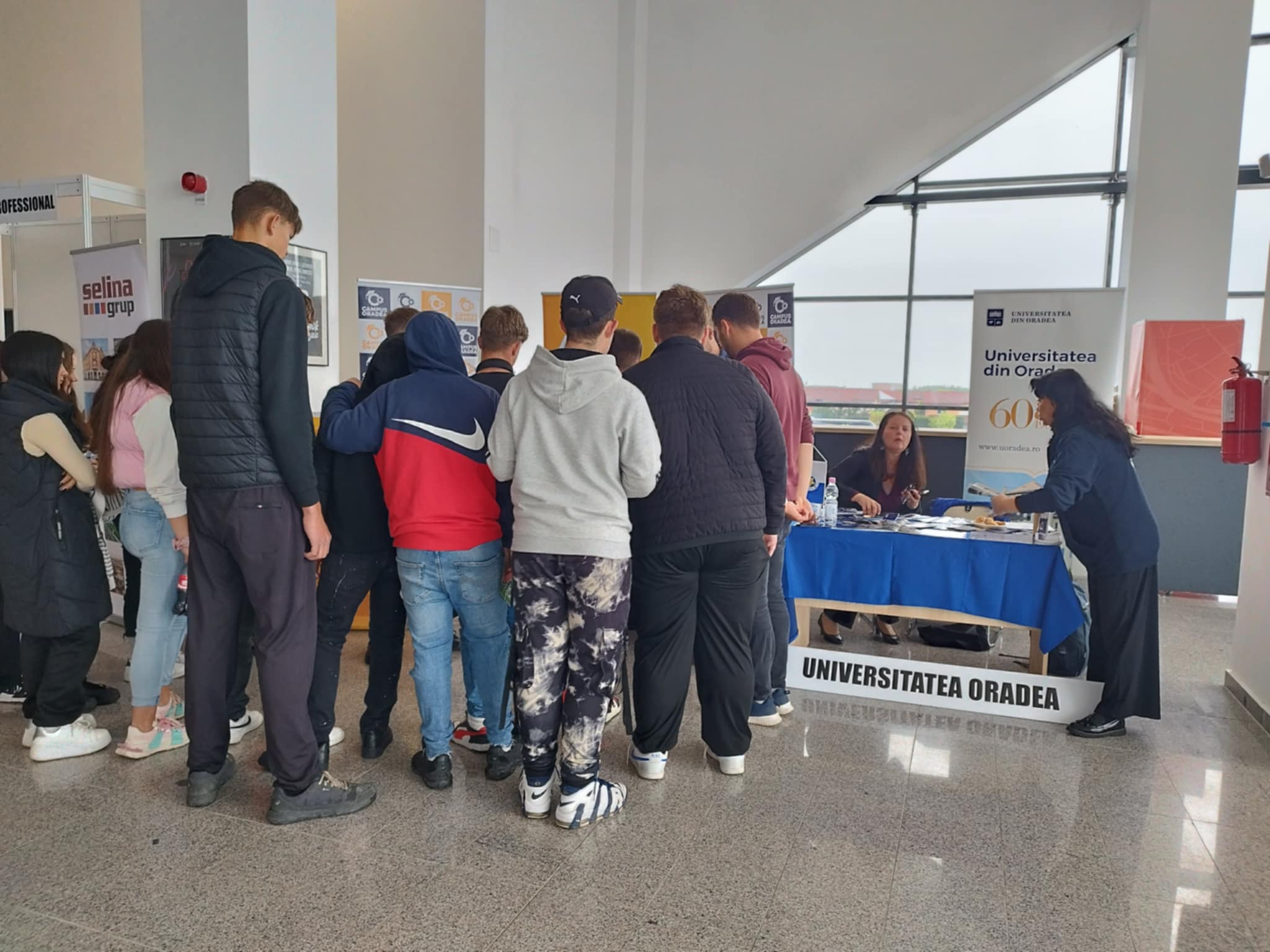 e5ea2060-96ba-4827-b909-1df24ba337d6