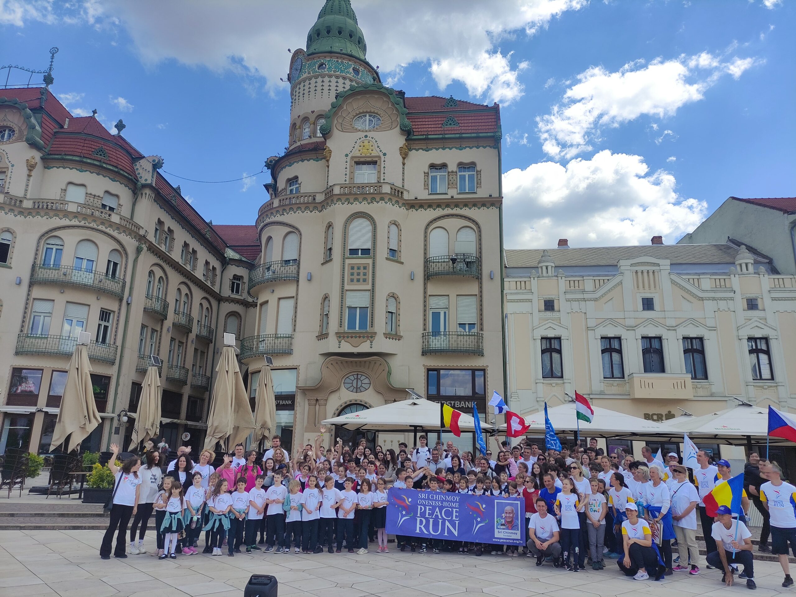 Pacea începe cu tine! adus în școlile din Oradea de echipa Peace Run prin cea mai mare ștafetă cu torțe din lume