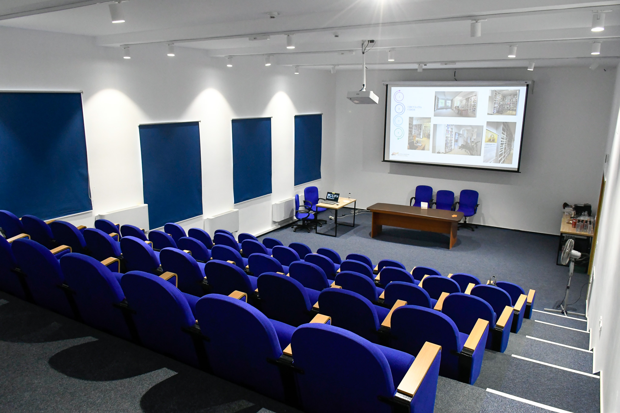 Biblioteca Judeteana Gheorghe Sincai (11)